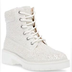 Betsey Johnson Hudsn ivory pearl combat boots